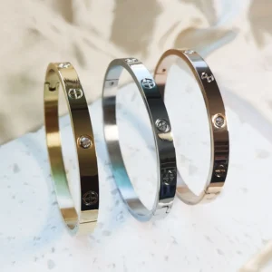 Fashion Stainless Steel Gold Colour Cuff Bracelets Bangles For Women Men Jewelry Charm Accessories Crystal Love Golden Bangle