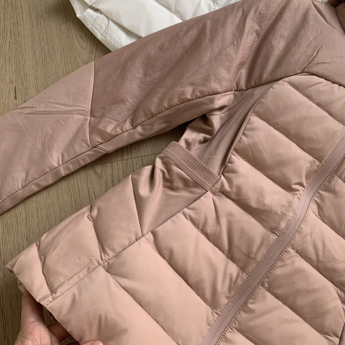 Women's Ultra Light Down Jacket 90% White Duck Down Female Slim Fit Down Yoga Lulu Trendy Portable Hoodie Outwear Coats DJ03 - Image 3